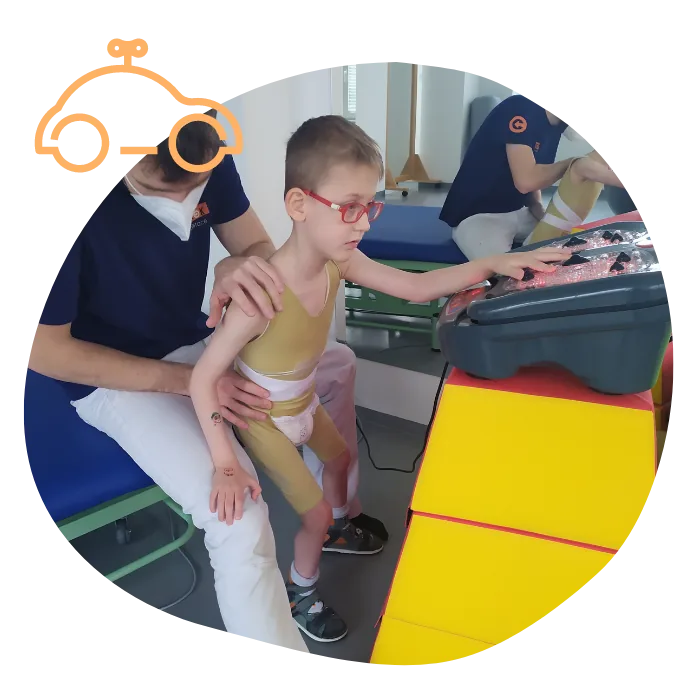 Rostík při rehabilitačním cvičení